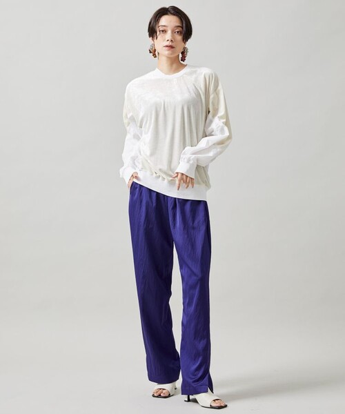 TOGA PULLA(トーガ プルラ)の「【TOGA PULLA(トーガプルラ)】ベロアジャージートップ TP22-JL262(Tシャツ/カットソー・レディース・ホワイト/ブラック・36)」の3枚目の写真