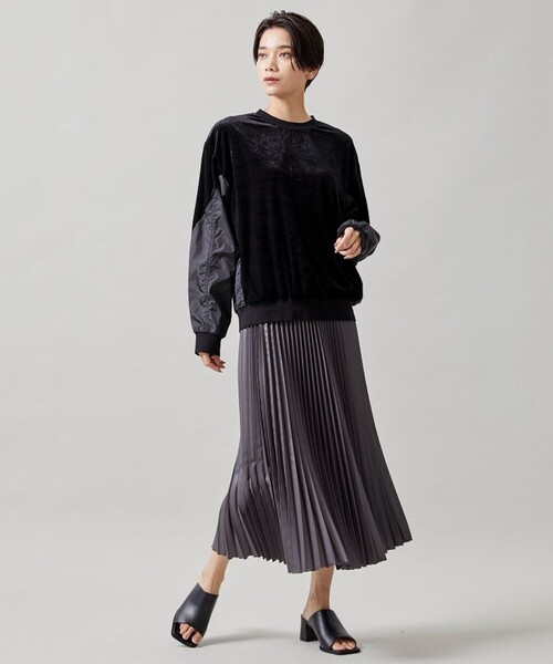 TOGA PULLA(トーガ プルラ)の「【TOGA PULLA(トーガプルラ)】ベロアジャージートップ TP22-JL262(Tシャツ/カットソー・レディース・ホワイト/ブラック・36)」の14枚目の写真
