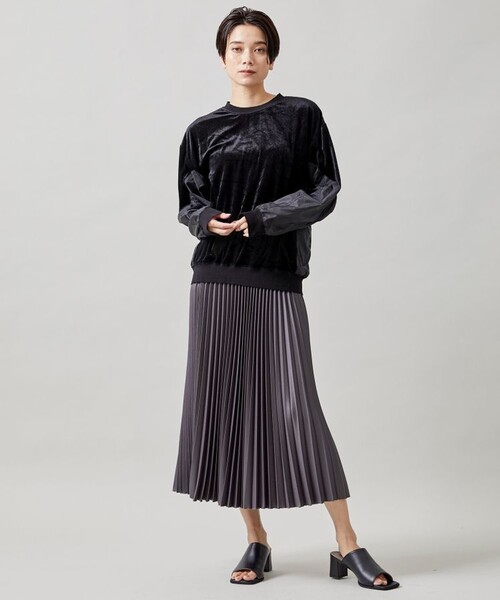 TOGA PULLA(トーガ プルラ)の「【TOGA PULLA(トーガプルラ)】ベロアジャージートップ TP22-JL262(Tシャツ/カットソー・レディース・ホワイト/ブラック・36)」の15枚目の写真