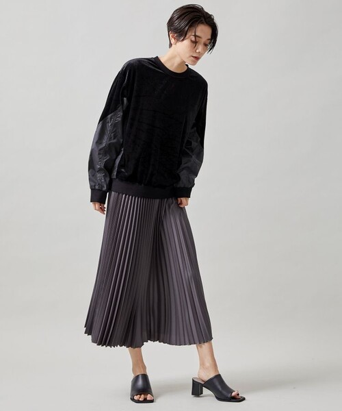 TOGA PULLA(トーガ プルラ)の「【TOGA PULLA(トーガプルラ)】ベロアジャージートップ TP22-JL262(Tシャツ/カットソー・レディース・ホワイト/ブラック・36)」の16枚目の写真