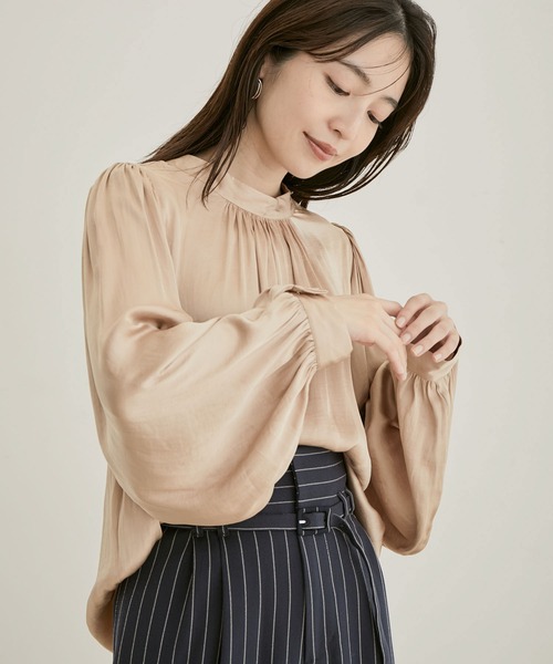 VIS（ビス）の「【洗える】【前後2WAY】サテンギャザースタンドブラウス（シャツ/ブラウス・レディース・パープル/ネイビー/ベージュ系その他/キナリ/ピンク系その他2・FREE）」の22枚目の写真