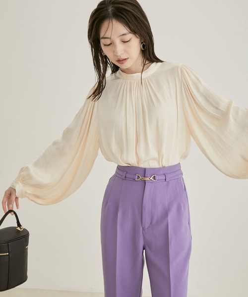 VIS（ビス）の「【洗える】【前後2WAY】サテンギャザースタンドブラウス（シャツ/ブラウス・レディース・パープル/ネイビー/ベージュ系その他/キナリ/ピンク系その他2・FREE）」の11枚目の写真