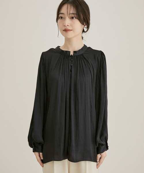 VIS（ビス）の「【洗える】【前後2WAY】サテンギャザースタンドブラウス（シャツ/ブラウス・レディース・パープル/ネイビー/ベージュ系その他/キナリ/ピンク系その他2・FREE）」の8枚目の写真