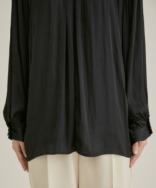 VIS（ビス）の「【洗える】【前後2WAY】サテンギャザースタンドブラウス（シャツ/ブラウス・レディース・パープル/ネイビー/ベージュ系その他/キナリ/ピンク系その他2・FREE）」の17枚目の写真