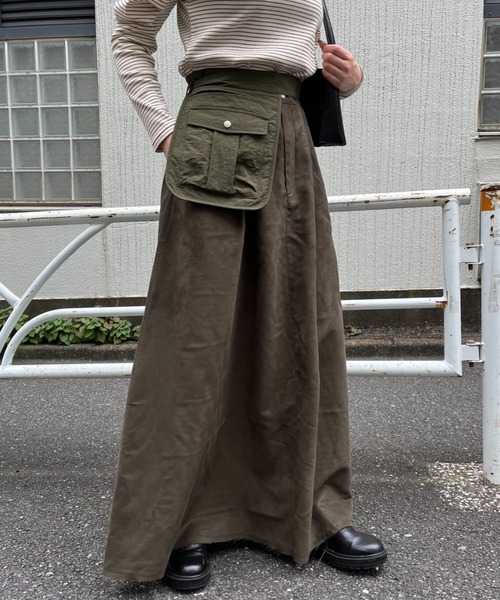 CIAOPANIC(チャオパニック)の「ウエストBAG付スウェードボリュームスカート(スカート・レディース・ブラック/カーキ/アイボリー・SMALL/MEDIUM)」の3枚目の写真