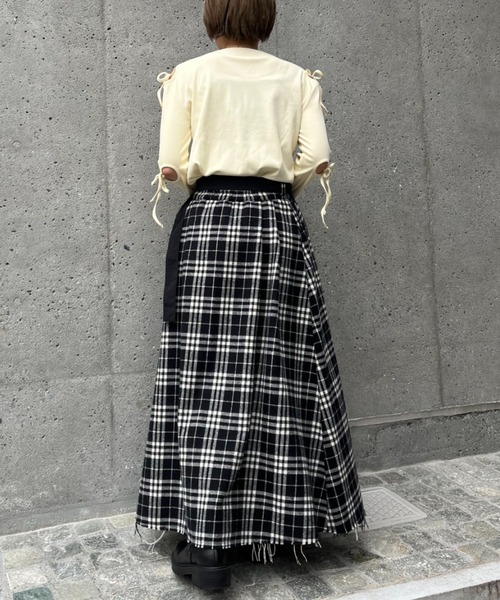CIAOPANIC(チャオパニック)の「ウエストBAG付スウェードボリュームスカート(スカート・レディース・ブラック/カーキ/アイボリー・SMALL/MEDIUM)」の10枚目の写真