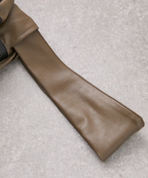 PUBLIC TOKYO（パブリックトウキョウ）の「2WAYエコレザー巾着バッグ（ハンドバッグ・レディース・ホワイト/シルバー/ブラック/ライム・FREE）」の7枚目の写真