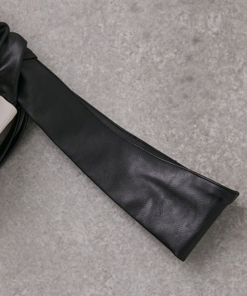 PUBLIC TOKYO（パブリックトウキョウ）の「2WAYエコレザー巾着バッグ（ハンドバッグ・レディース・ホワイト/シルバー/ブラック/ライム・FREE）」の11枚目の写真