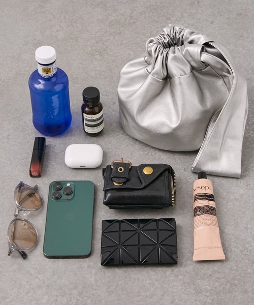 PUBLIC TOKYO（パブリックトウキョウ）の「2WAYエコレザー巾着バッグ（ハンドバッグ・レディース・ホワイト/シルバー/ブラック/ライム・FREE）」の17枚目の写真