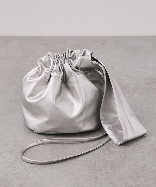 PUBLIC TOKYO（パブリックトウキョウ）の「2WAYエコレザー巾着バッグ（ハンドバッグ・レディース・ホワイト/シルバー/ブラック/ライム・FREE）」の21枚目の写真