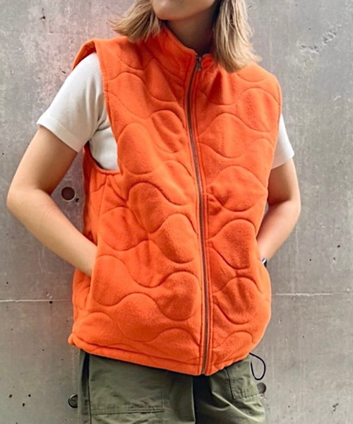 Oriens JOURNAL STANDARD（オリエンス ジャーナルスタンダード）の「キルトフリースベスト / Quilt Fleece Vest（その他アウター・メンズ・グレー/ネイビー/オレンジ・MEDIUM/LARGE）」の22枚目の写真