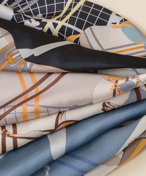 KATHARINE ROSS（キャサリンロス）の「【KATHARINE ROSS】シルクミニスカーフ(馬具柄・馬柄・バッグ柄・街柄) WEB限定（バンダナ/スカーフ・レディース・レッド/ブラック/ネイビー/ホワイト系1/ネイビー系1/イエロー系1/ベージュ系2/ブラウン系2/ブラック系2/ネイビー系2/ライトグリーン系3/オレンジ系3/ネイビー系3・MEDIUM）」の19枚目の写真