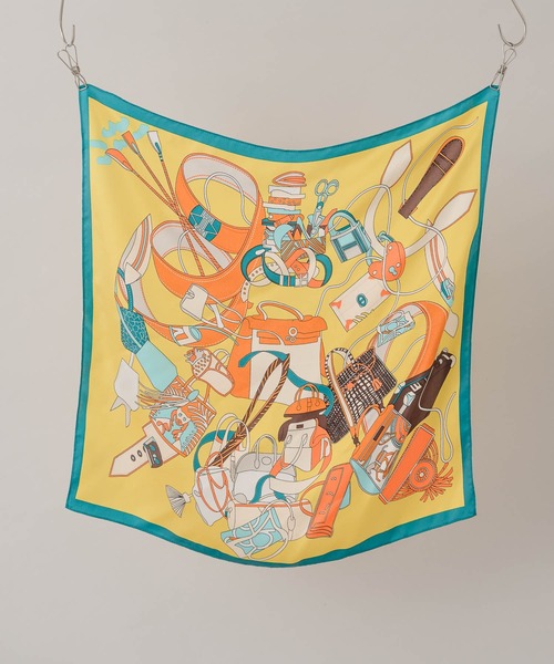 KATHARINE ROSS（キャサリンロス）の「【KATHARINE ROSS】シルクミニスカーフ(馬具柄・馬柄・バッグ柄・街柄) WEB限定（バンダナ/スカーフ・レディース・レッド/ブラック/ネイビー/ホワイト系1/ネイビー系1/イエロー系1/ベージュ系2/ブラウン系2/ブラック系2/ネイビー系2/ライトグリーン系3/オレンジ系3/ネイビー系3・MEDIUM）」の15枚目の写真