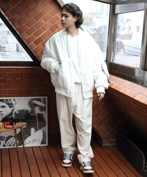 ８(eight)（エイト）の「中綿ＭＡ－１（MA-1・メンズ・ホワイト/ネイビー/カーキ/ブラック・MEDIUM/X-LARGE/LARGE）」の6枚目の写真