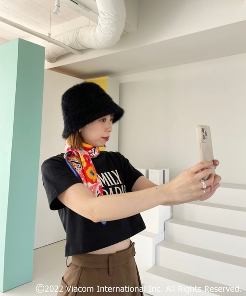 Heather（ヘザー）の「EMILY IN PARISスカーフ　157183（バンダナ/スカーフ・レディース・ホワイト系その他/レッド系その他・ONE SIZE）」の20枚目の写真