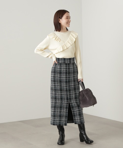 N.（N. Natural Beauty Basic）（エヌエヌナチュラルビューティーベーシック）の「◆クロスフリルニット（ニット/セーター・レディース・オフホワイト/ブルー/ブラック系その他・MEDIUM）」の6枚目の写真