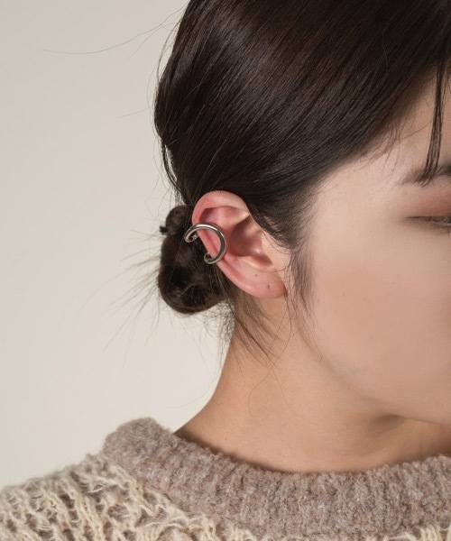 lawgy（ラウジー）の「hoop ear cuff（イヤーカフ・レディース・シルバー/ゴールド・FREE）」の6枚目の写真