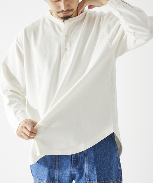 ARMY TWILL(アーミーツイル)の「【ARMY TWILL / アーミーツイル】別注 ヘンリーネック ロンT(Tシャツ/カットソー・メンズ・ホワイト/ベージュ/ネイビー・LARGE/MEDIUM)」の7枚目の写真