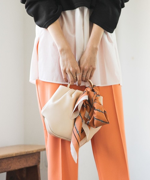 LEPSIM（レプシィム）の「メタルハンドル2WAYバッグ　176623（ハンドバッグ・レディース・アイボリー/ブラック・ONE SIZE）」の18枚目の写真