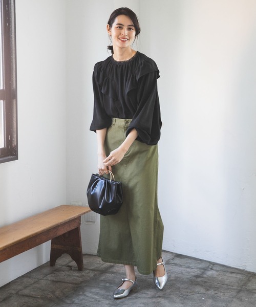 LEPSIM（レプシィム）の「メタルハンドル2WAYバッグ　176623（ハンドバッグ・レディース・アイボリー/ブラック・ONE SIZE）」の3枚目の写真