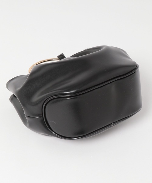 LEPSIM（レプシィム）の「メタルハンドル2WAYバッグ　176623（ハンドバッグ・レディース・アイボリー/ブラック・ONE SIZE）」の4枚目の写真