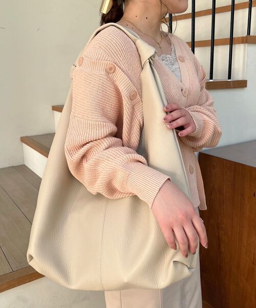 MAJESTIC LEGON（マジェスティックレゴン）の「リラックスショルダーバッグ（ショルダーバッグ・レディース・ライトグレー/ブラウン/アイボリー・FREE）」の3枚目の写真