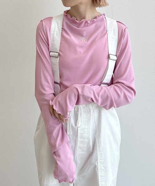 w closet(ダブルクローゼット)の「フィンガーホールボトルネックプルオーバー(その他トップス・レディース・ブラック/オフホワイト/ピンク・FREE)」の3枚目の写真