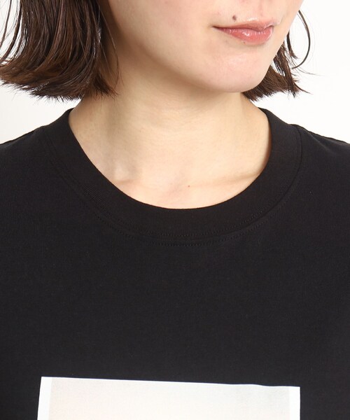 COUP DE CHANCE(クードシャンス)の「【WORLD for the World】フォト&メッセージプリント長袖Tシャツ(Tシャツ/カットソー・レディース・アイボリー/ブラック・38/40)」の6枚目の写真