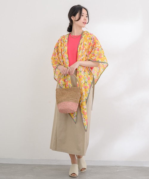 KATHARINE ROSS(キャサリンロス)の「【KATHARINE ROSS】pom AMSTERDAM origami Flower/pomegranate トライアングルストール(ストール/ショール・レディース・イエロー/ブルー・MEDIUM)」の6枚目の写真