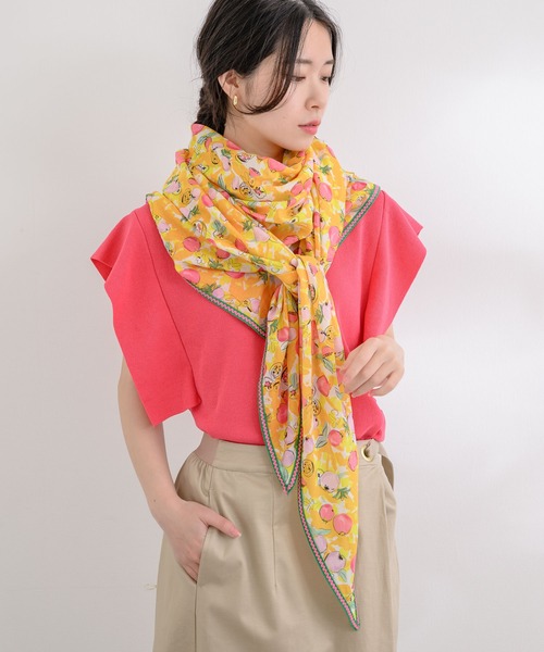 KATHARINE ROSS(キャサリンロス)の「【KATHARINE ROSS】pom AMSTERDAM origami Flower/pomegranate トライアングルストール(ストール/ショール・レディース・イエロー/ブルー・MEDIUM)」の8枚目の写真