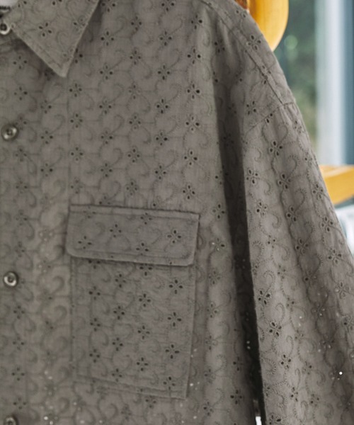 EMMA CLOTHES(エマクローズ)の「レース刺繍シアーレギュラーカラー半袖シャツ EMMA CLOTHES(シャツ/ブラウス・メンズ・チャコール/ブラック/グレー・M/L)」の12枚目の写真