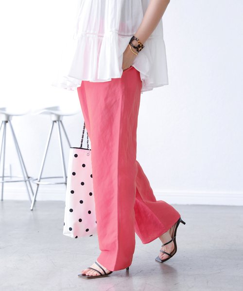 La TOTALITE(ラトータリテ)の「レーヨン麻ウエストフリルパンツ(その他パンツ・レディース・アイボリー/ピンク/ブラック・38/36)」の3枚目の写真