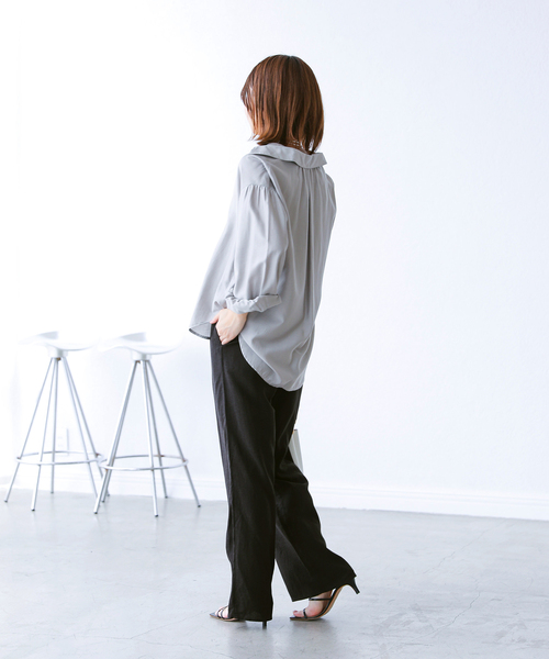 La TOTALITE(ラトータリテ)の「レーヨン麻ウエストフリルパンツ(その他パンツ・レディース・アイボリー/ピンク/ブラック・38/36)」の7枚目の写真