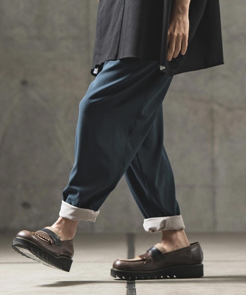 GLIMCLAP（グリムクラップ）の「mp11134-Color scheme design & balloon silhouette pants パンツ（その他パンツ・メンズ・グレイッシュベージュ/ブラック/ブルー系その他・L/S/M）」の3枚目の写真
