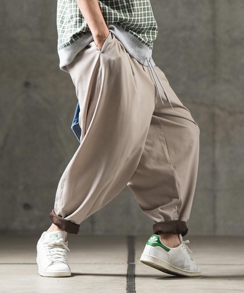 GLIMCLAP（グリムクラップ）の「mp11134-Color scheme design & balloon silhouette pants パンツ（その他パンツ・メンズ・グレイッシュベージュ/ブラック/ブルー系その他・L/S/M）」の20枚目の写真