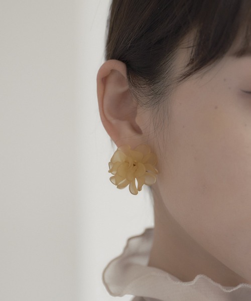ear PAPILLONNER（イアパピヨネ）の「フローフラワーパールキャッチピアス（ピアス（両耳用）・レディース・オレンジ/ホワイト・FREE）」の12枚目の写真