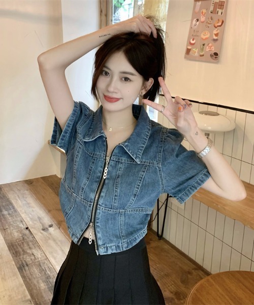 Achic(アシック)の「デニム素材前ファスナー開けトップス(シャツ/ブラウス・レディース・ブルー・M)」の10枚目の写真