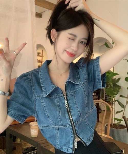 Achic(アシック)の「デニム素材前ファスナー開けトップス(シャツ/ブラウス・レディース・ブルー・M)」の5枚目の写真