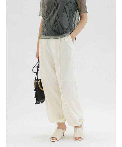 Te chichi（テチチ）の「リネンライクパラシュートパンツ（その他パンツ・レディース・ブラック/オフホワイト/カーキ・F）」の4枚目の写真