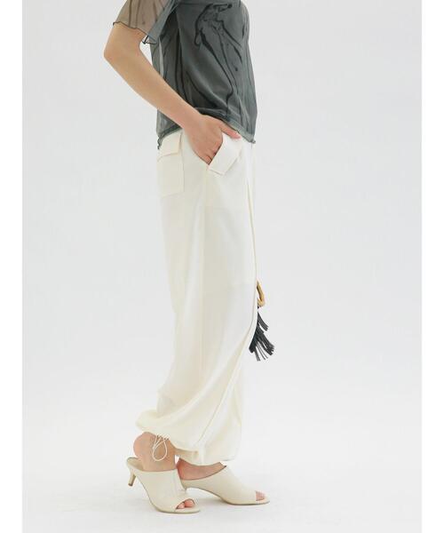Te chichi（テチチ）の「リネンライクパラシュートパンツ（その他パンツ・レディース・ブラック/オフホワイト/カーキ・F）」の5枚目の写真