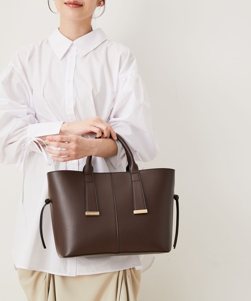 VIS（ビス）の「【A4収納】ゴールド金具付きノットトートバッグ/通勤・通学対応（トートバッグ・レディース・ブラック/ダークブラウン/ベージュ・FREE）」の3枚目の写真