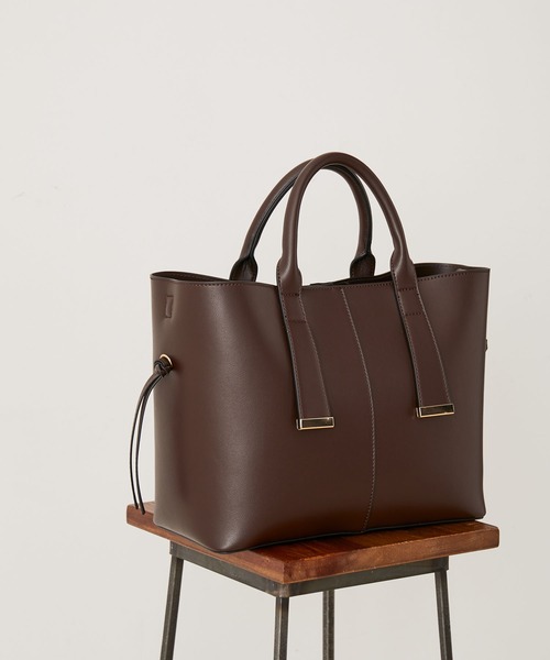 VIS（ビス）の「【A4収納】ゴールド金具付きノットトートバッグ/通勤