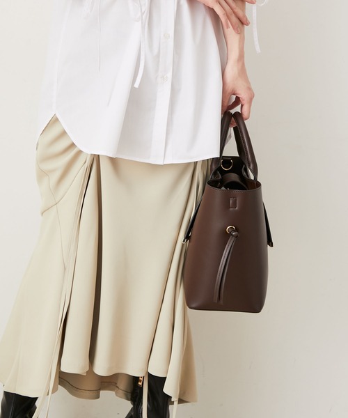 VIS（ビス）の「【A4収納】ゴールド金具付きノットトートバッグ/通勤・通学対応（トートバッグ・レディース・ブラック/ダークブラウン/ベージュ・FREE）」の17枚目の写真