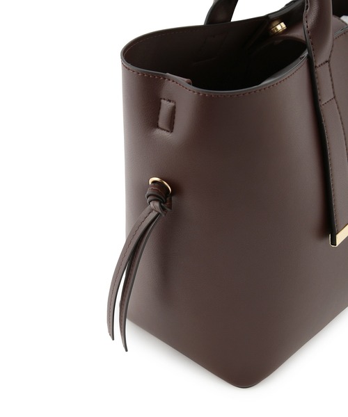 VIS（ビス）の「【A4収納】ゴールド金具付きノットトートバッグ/通勤・通学対応（トートバッグ・レディース・ブラック/ダークブラウン/ベージュ・FREE）」の18枚目の写真