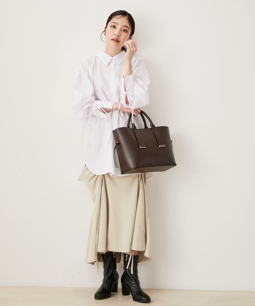 VIS（ビス）の「【A4収納】ゴールド金具付きノットトートバッグ/通勤