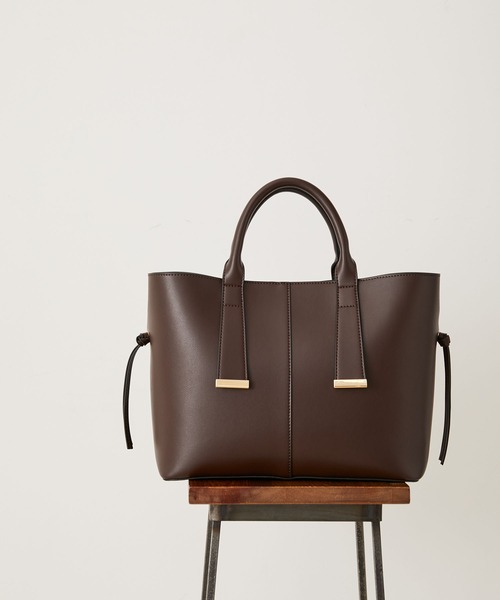 VIS（ビス）の「【A4収納】ゴールド金具付きノットトートバッグ/通勤