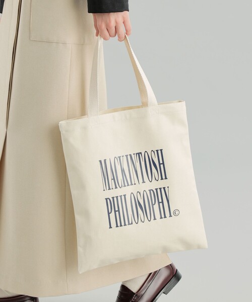MACKINTOSH PHILOSOPHY（ﾏｯｷﾝﾄｯｼｭ ﾌｨﾛｿﾌｨｰ）の「GREY LABEL シャープロゴトートバッグ（トートバッグ・レディース・オフホワイト/ダークネイビー・FREE）」の3枚目の写真
