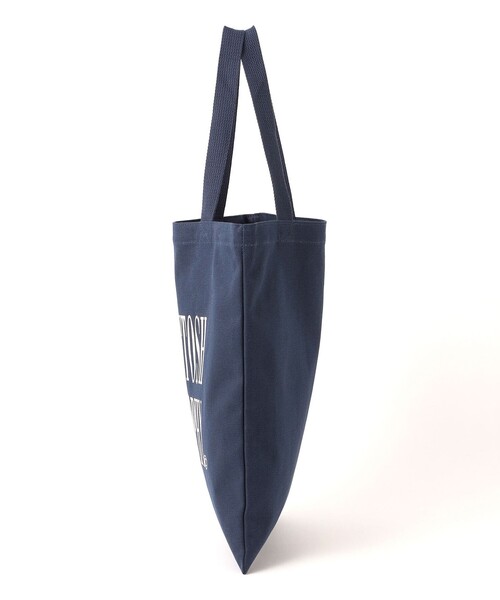 MACKINTOSH PHILOSOPHY（ﾏｯｷﾝﾄｯｼｭ ﾌｨﾛｿﾌｨｰ）の「GREY LABEL シャープロゴトートバッグ（トートバッグ・レディース・オフホワイト/ダークネイビー・FREE）」の5枚目の写真