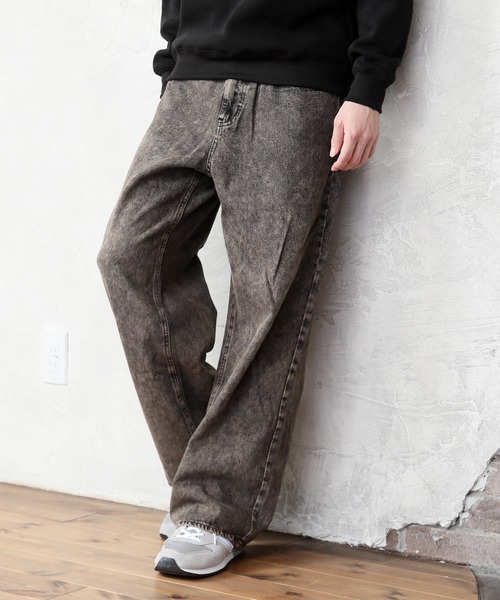 TopIsm（トップイズム）の「ワイドストレート デニムパンツ（デニムパンツ・メンズ・ワンウォッシュ/ブラック系その他3/ケミカルウォッシュ/ブラック系その他/ブラック系その他2・LL/L/M）」の4枚目の写真