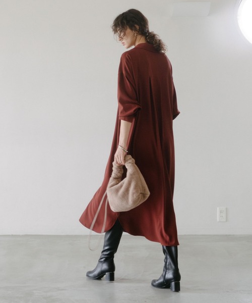 Doux archives(ドゥアルシーヴ)の「ギャザーハンドルエコファーミニワンショルダーバッグ(ショルダーバッグ・レディース・ベージュ/チャコールグレー・FREE)」の8枚目の写真